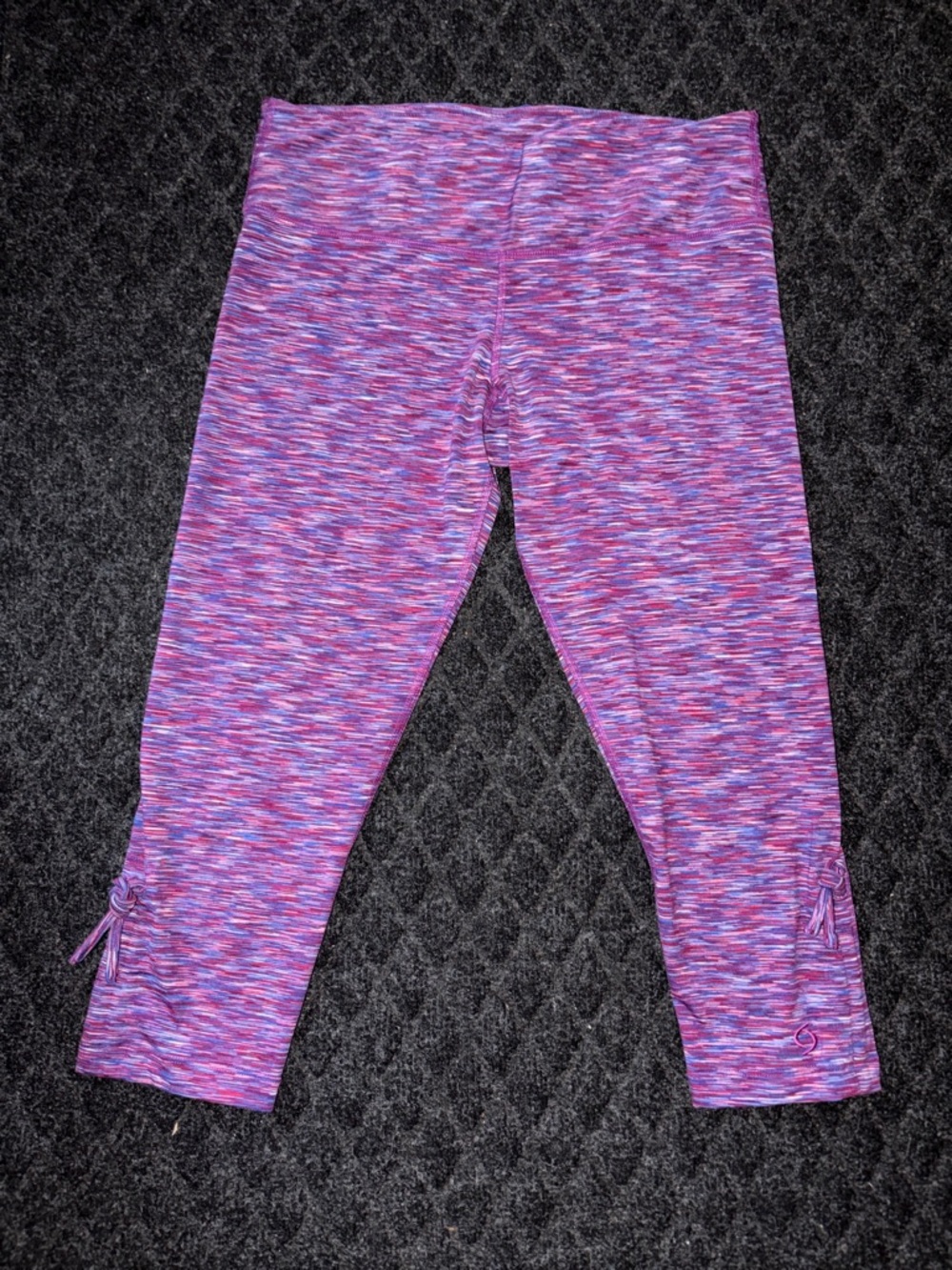 Moving Comfort Purple Space-Dye Capri Leggings with Side Ties Size Medium